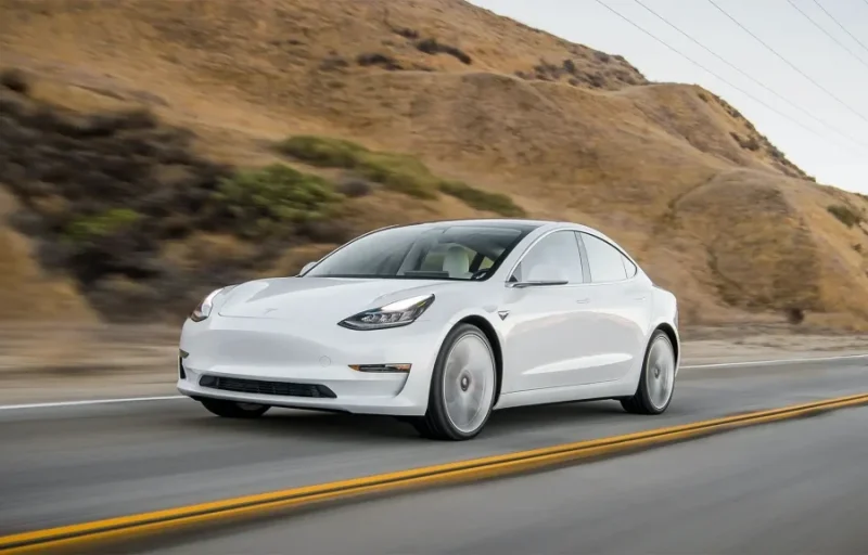 tesla_sedan_3_photo_092